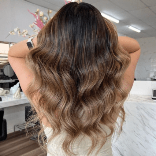 Muvo Balayage Shampoo for Brunettes 500ml – Model 1 showcasing brunette hair.